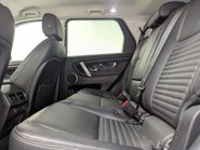 Land Rover Discovery Sport 2.0 Discovery Sport SE D Auto 4WD 5dr 42