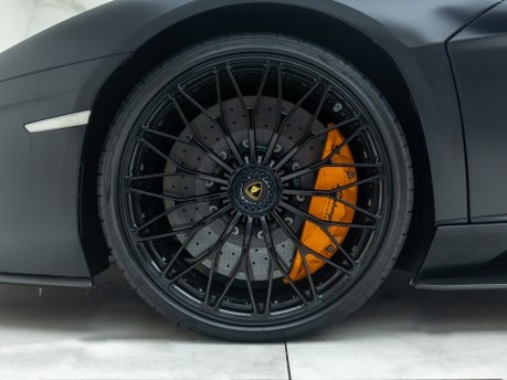 Lamborghini Aventador S LP 740-4 ROADSTER 