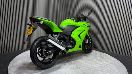 Kawasaki Ninja 250 EX 2008 ONLY 160 MILES OUTSTANDING CONDITION A2 READY 250CC 2