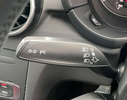 Audi A1 1.0 A1 Sport Nav TFSI Semi-Auto 3dr 49