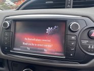 Toyota Yaris 1.33 VVT-I ICON 18