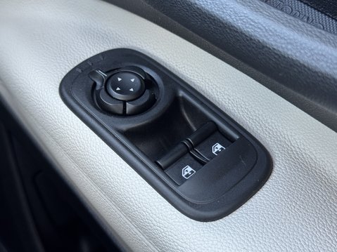 Fiat 500 87kW La Prima by Bocelli 42kWh 2dr Auto 32