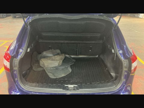 Nissan Qashqai 1.5 Qashqai Tekna dCi 5dr - NATIONAL DELIVERY* 13