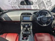 Jaguar XE R-SPORT 19
