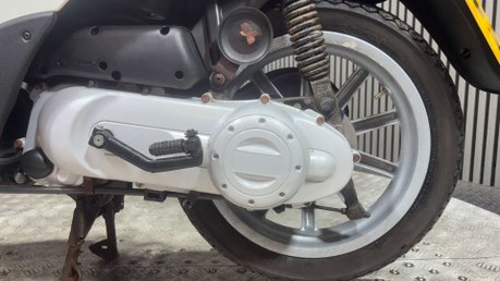 Piaggio Liberty 2012 PROJECT 2 STROKE 2T SCOOTER SPARES OR REPAIR 50CC 14