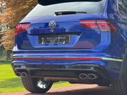 Volkswagen Tiguan R TSI 4MOTION DSG 9