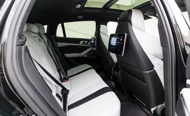 BMW X6 M Competition 12