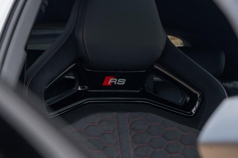 Audi RS3 2.5 TFSI Carbon Vorsprung Sportback S Tronic quattro Euro 6 (s/s) 5dr 32