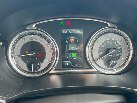 Suzuki Vitara SZ-T 11