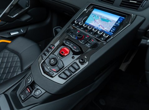 Lamborghini Aventador S LP 740-4 ROADSTER 23