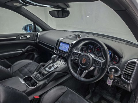 Porsche Cayenne 3.0 Cayenne D Platinum Edition V6 Tiptronic S A 4WD 5dr 7