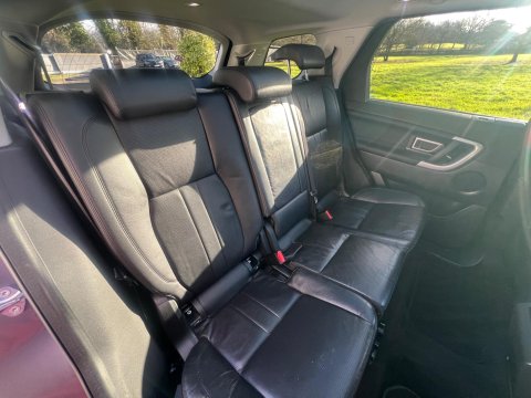 Land Rover Discovery Sport TD4 HSE 31