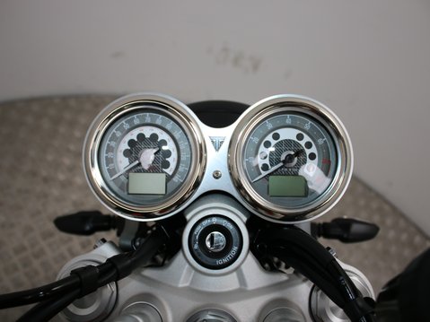 Triumph Speed Twin SPEED TWIN 17