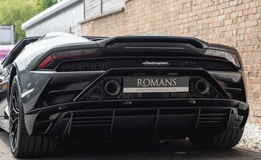 Lamborghini Huracan Spyder LP640-4 EVO 24