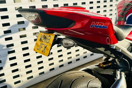 Honda CBR 1000 Super Sports Petrol Manual Euro 4 (192 ps) 13