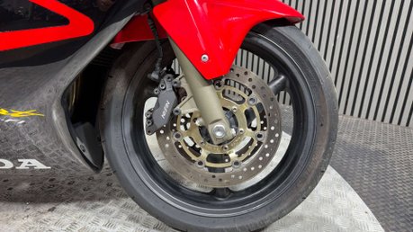 Honda CBR 2001 ONLY 17K VERY CLEAN SPORTS BIKE 600CC PROJECT BIKE 20