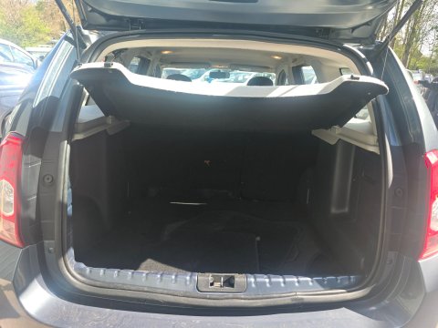 Dacia Duster LAUREATE DCI 8