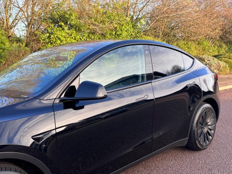 Tesla Model Y (Dual Motor) Long Range Auto 4WDE 5dr 5