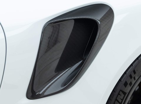 Porsche 911 GT2 RS (991) 39