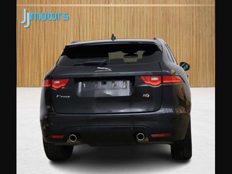 Jaguar F-Pace 3.0 D300 V6 S SUV 5dr Diesel Auto AWD Euro 6 (s/s) (300 ps) 6