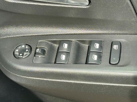 Vauxhall Corsa DESIGN 18