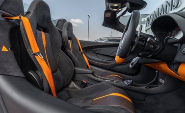 McLaren 570S Spider 13