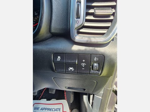 Kia Sportage 1.7 CRDi 3 Euro 6 (s/s) 5dr 27