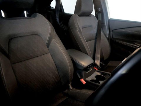 Nissan Qashqai 1.3 DIG-T MHEV N-Connecta SUV 5dr Petrol Hybrid Manual Euro 6 (s/s) (140 ps 11