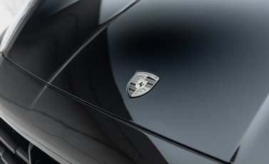 Porsche Cayenne TURBO E-HYBRID 37