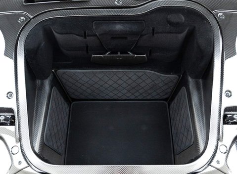 Porsche 918 Spyder 33