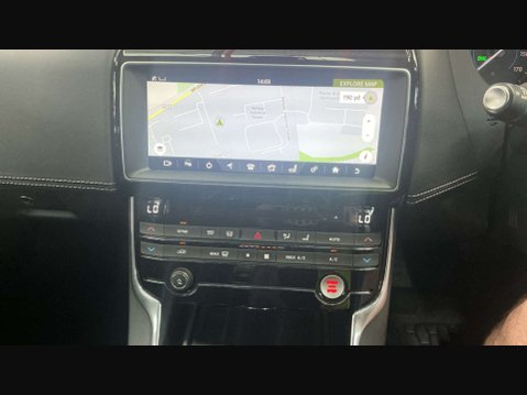 Jaguar XE 2.0 XE R-Sport D Automatic 4dr *NATIONAL DELIVERY* 10