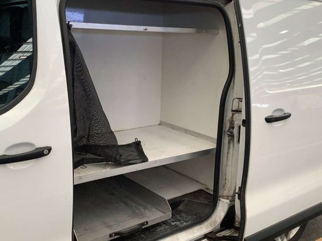 Vauxhall Vivaro 2.0 Vivaro 3100 Dynamic S/S 10