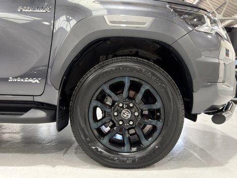 Toyota Hilux INVINCIBLE X 4WD 48V MHEV AUTO 29