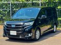 Toyota Noah Hybrid G 27
