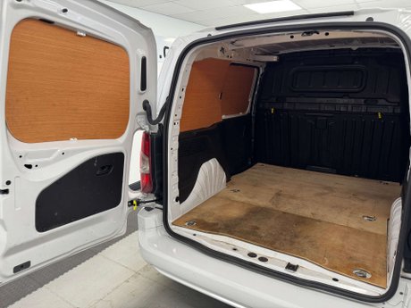 Vauxhall Combo 1.5 Combo 2300 Pro Turbo D 5dr 24