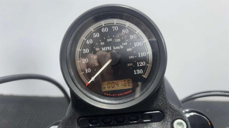 Harley-Davidson Sportster 883 IRON 2010 ONLY 4K NEW MOT SERVICED VERY CLEAN CRUISER BIKE 883CC 21