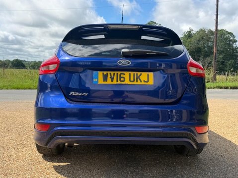 Ford Focus 1.5 TDCi Zetec S Hatchback 5dr Diesel Manual Euro 6 (s/s) (120 ps) 6
