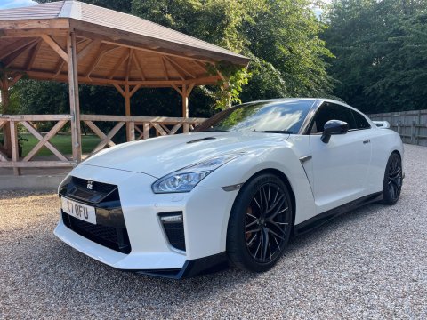 Nissan GT-R 3.8 V6 Recaro Coupe 2dr Petrol Auto 4WD Euro 6 (570 ps) 7