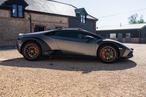 Lamborghini Huracan 5.2 V10 Sterrato LDF 4WD Euro 6 (s/s) 2dr 9