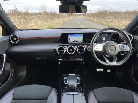 Mercedes-Benz A Class A200 D AMG Line Diesel Auto REVERSE CAM/SAT NAV/DIGITAL DASH 7