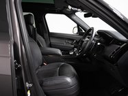 Land Rover Range Rover Sport 3.0 D300 MHEV Dynamic SE SUV 5dr Diesel Auto 4WD Euro 6 (s/s) (300 ps) 4