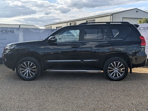 Toyota Land Cruiser D Invincible 4