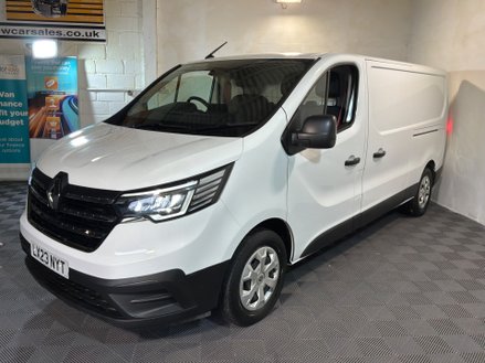 Renault Trucks Uk Trafic 2.0 dCi Blue LL30 Panel Van 5dr Diesel Manual L2 H1 Euro 6 (s/s) 