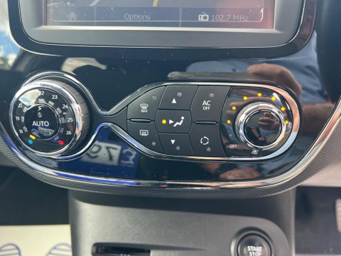 Renault Captur 1.2 TCe Dynamique S MediaNav EDC Euro 5 5dr 37