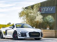 Audi R8 5.2 R8 Spyder Quattro V10 Semi-Auto 4WD 2dr 2