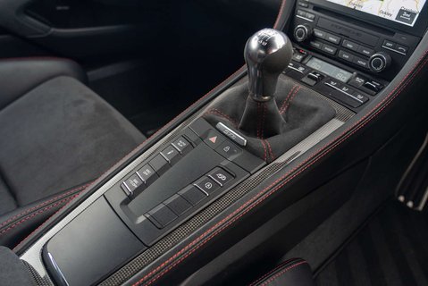 Porsche 718 4.0 718 Cayman GT4 3dr 15