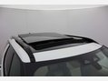 Land Rover Discovery 3.0 Discovery R-Dynamic SE D MHEV Auto 4WD 5dr 45