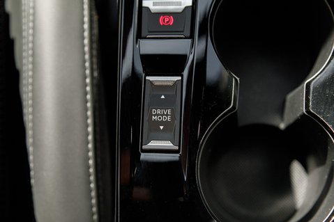 Peugeot 208 PURETECH GT S/S 36