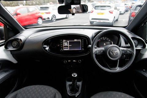 Toyota Aygo X VVT-I EDGE 3