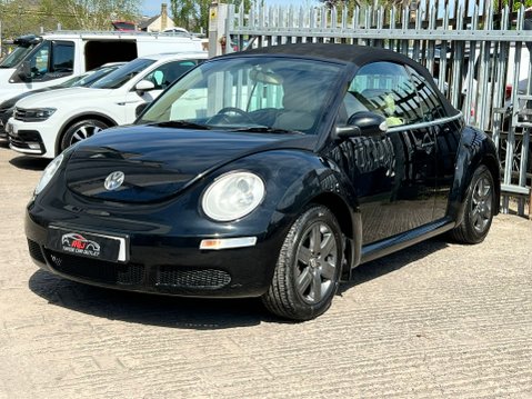 Volkswagen Beetle LUNA 16V 9